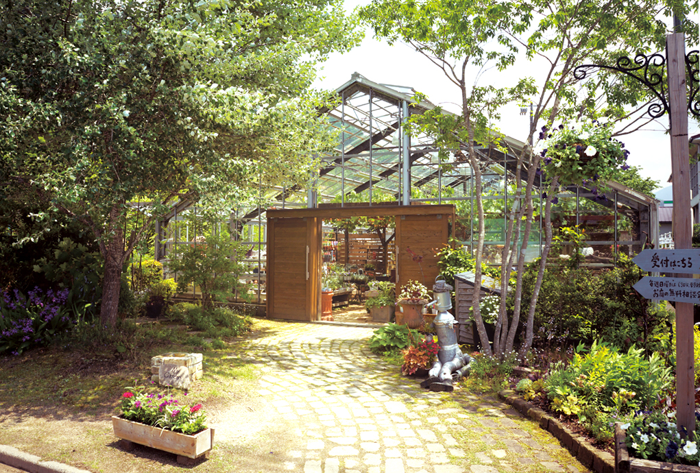Orchard Cafe OZ GARDEN